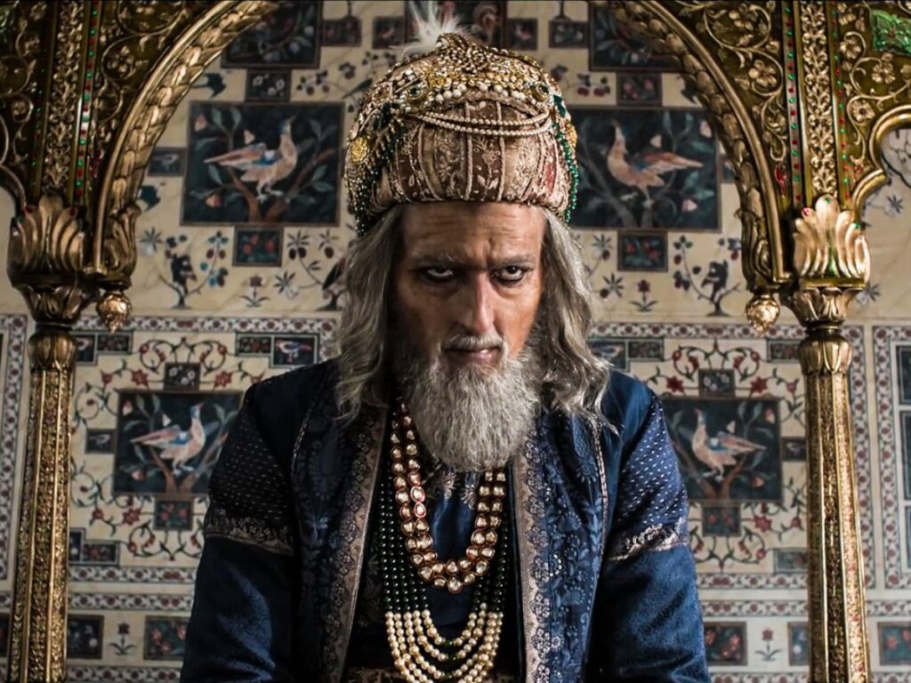 Akshaye Khanna as Auranzeb